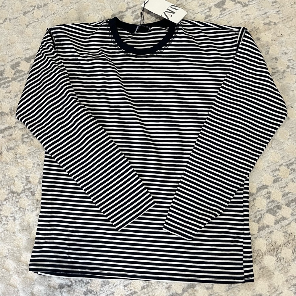 Black & White top ~ ZARA ~ NEW with TAGS ~ Size S